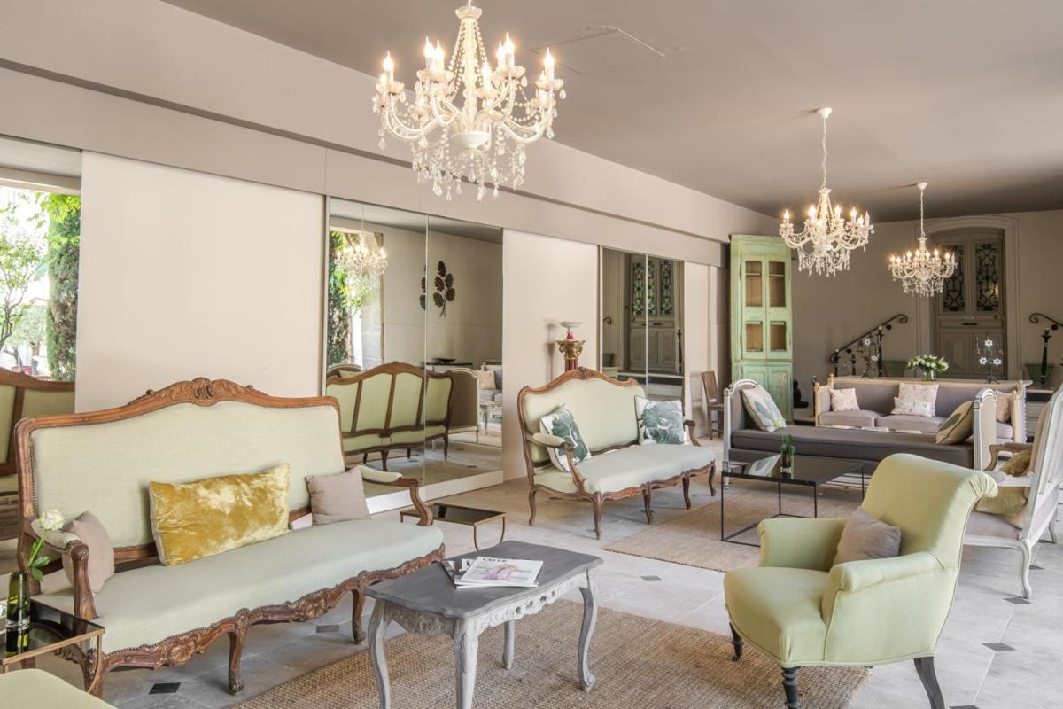 Uchaux Chateau De Massillan מראה חיצוני תמונה